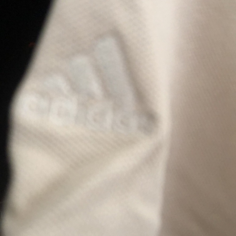 Woman’s golf shirt - Picture 3 of 7